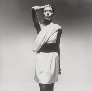 Los 4227 - Stern, Bert - Fashion photograph for Pierre Cardin - 0 - thumb