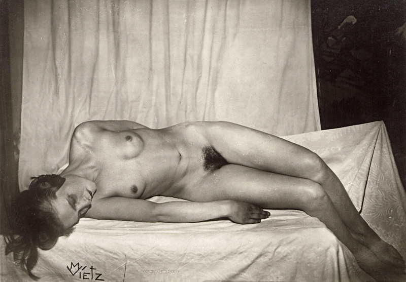 Lot 4108, Auction 126, Astfalck-Vietz, Marta, Nude self-portraits