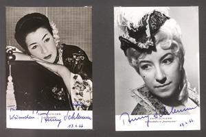 Los 467 - Wagner Festspiele Bayreuth - 4 Alben mit teils signierten Fotografien von Schauspielern und Theaterszenen - 1 - thumb