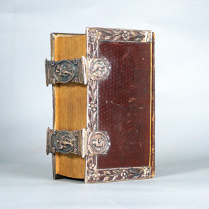 Lot 1241, Auction  127, Prächtiger Silberbeschlageinband, mit massiv gefertigten Kantenbeschlägen und Schließen